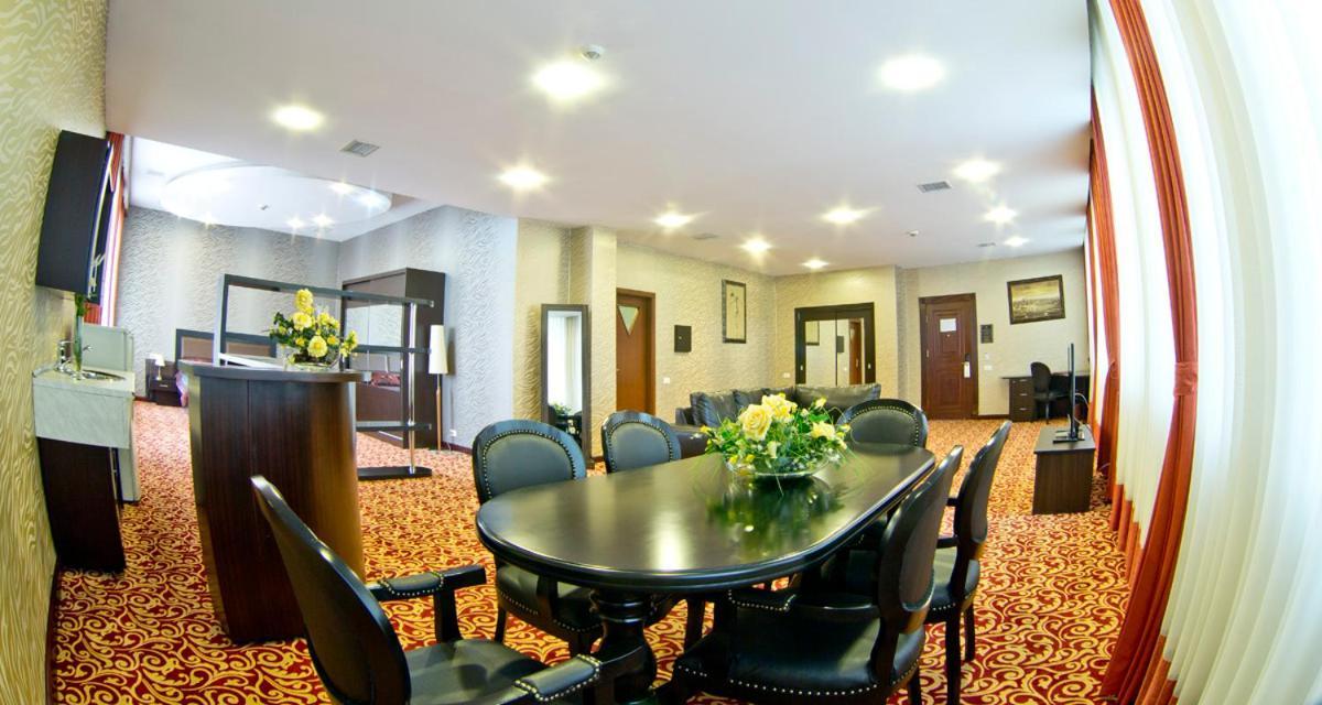 Ambassador Hotel Baku Extérieur photo